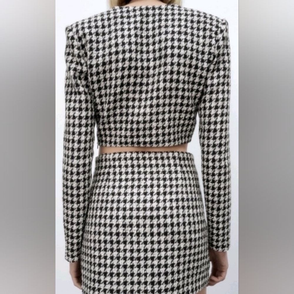Zara Black And White Houndstooth Cropped Blazer - Picture 3 of 9